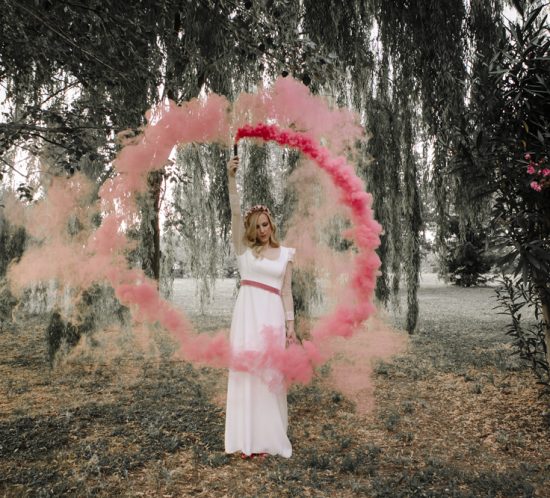 humo color en boda