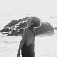 mujer retrato playa